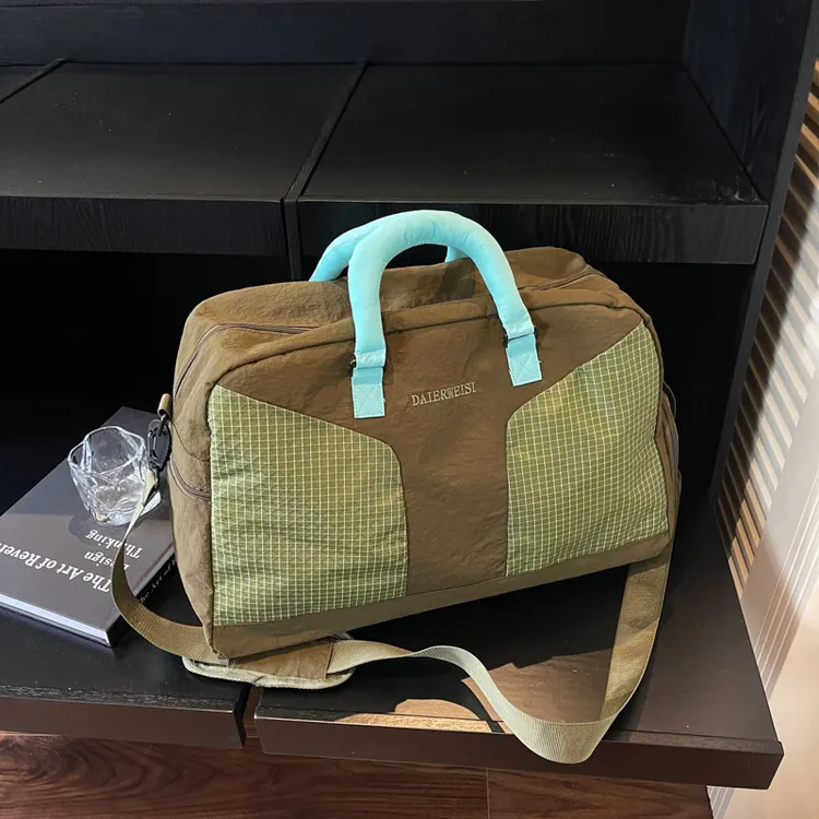 短途旅行包女轻便多功能斜挎运动健身包手提出差大容量收纳行李袋