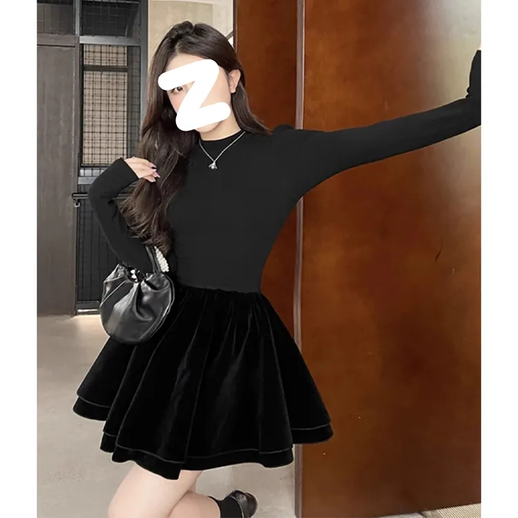 2025春季新款赫本风黑色圆领短裙女小个子百搭气质针织蓬蓬连衣裙