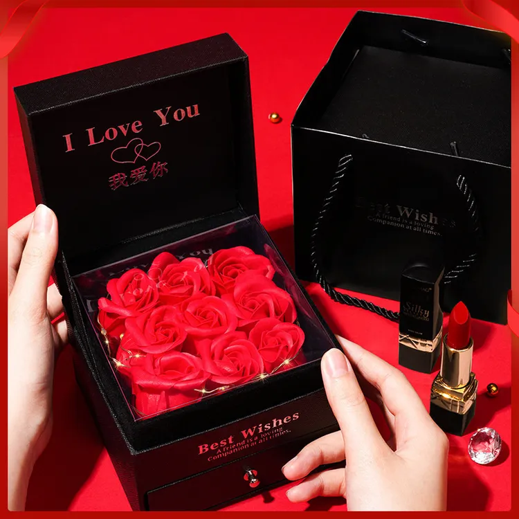 浪漫节日礼物丝绒质感口红套装成人使用混合肤质气色宝迪猫礼盒装