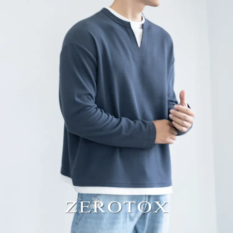 华夫格叠穿假两件V领棉混纺肌理感长袖卫衣男撞色宽松慵懒风上衣