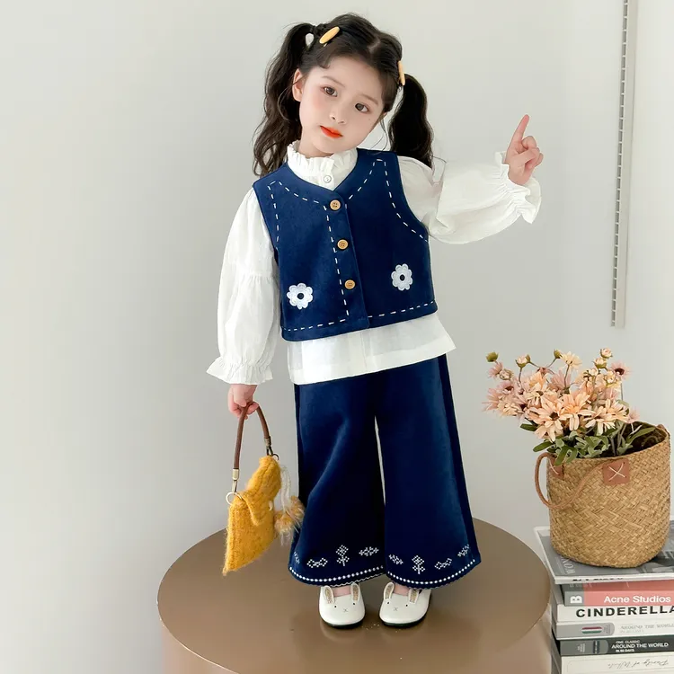 女童套装秋装新款儿童刺绣马甲洋气时尚女宝宝韩系马甲牛仔三件套