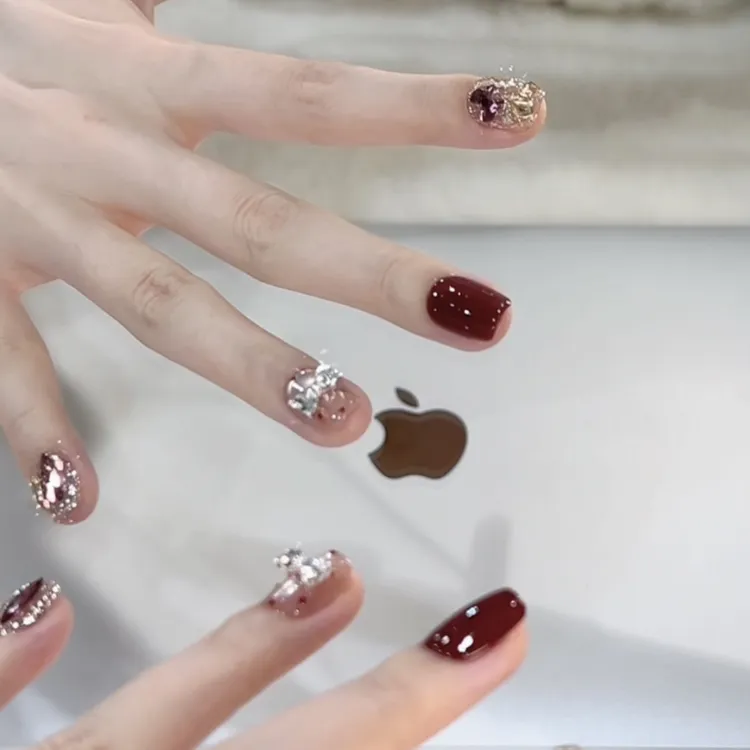 【蝴蝶结红波点】野世穿戴甲  纯手工美甲