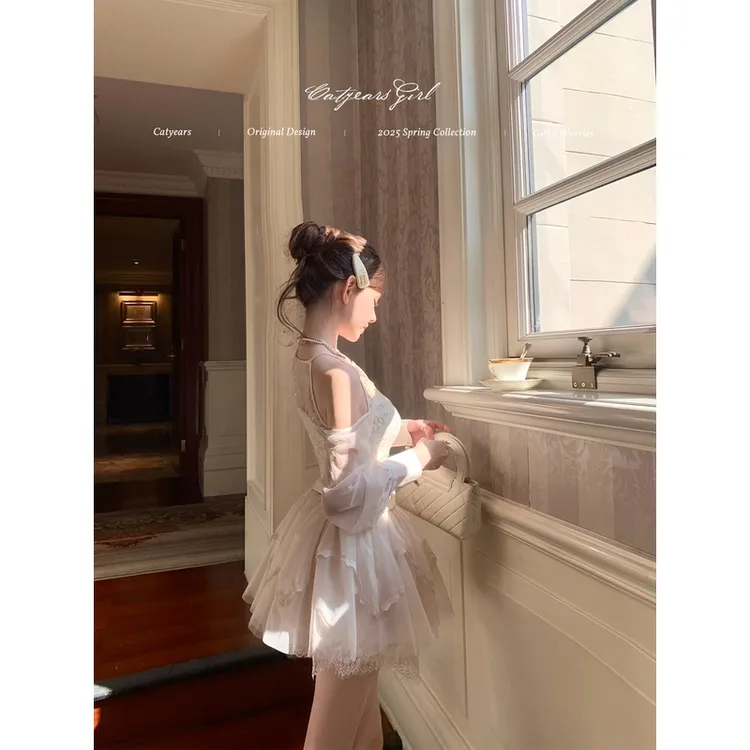 【佩斯月光】设计感辣妹气质露肩长袖上衣女显瘦蕾丝网纱裙蓬蓬短裙