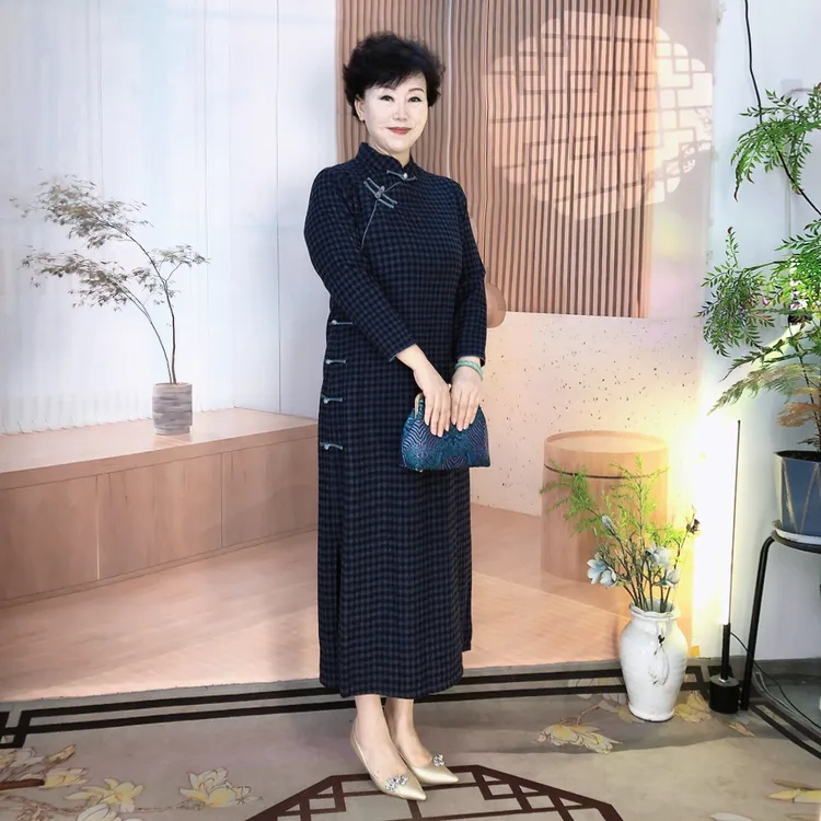 【晴空格】秋冬季大码毛料旗袍显瘦气质长袖网红时尚复古中式中国风