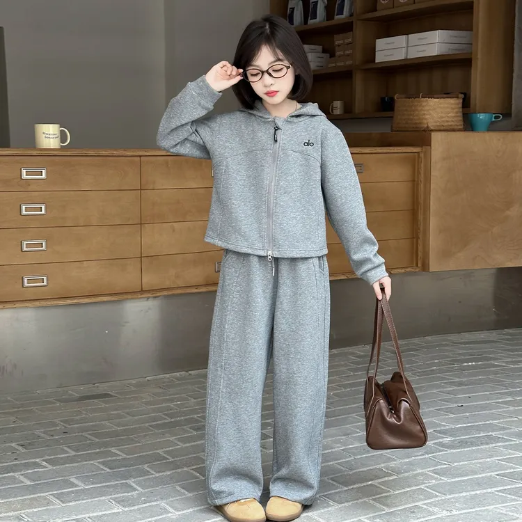 女童秋装套装2025新款洋气儿童卫衣秋季时髦女孩大童运动童装春秋