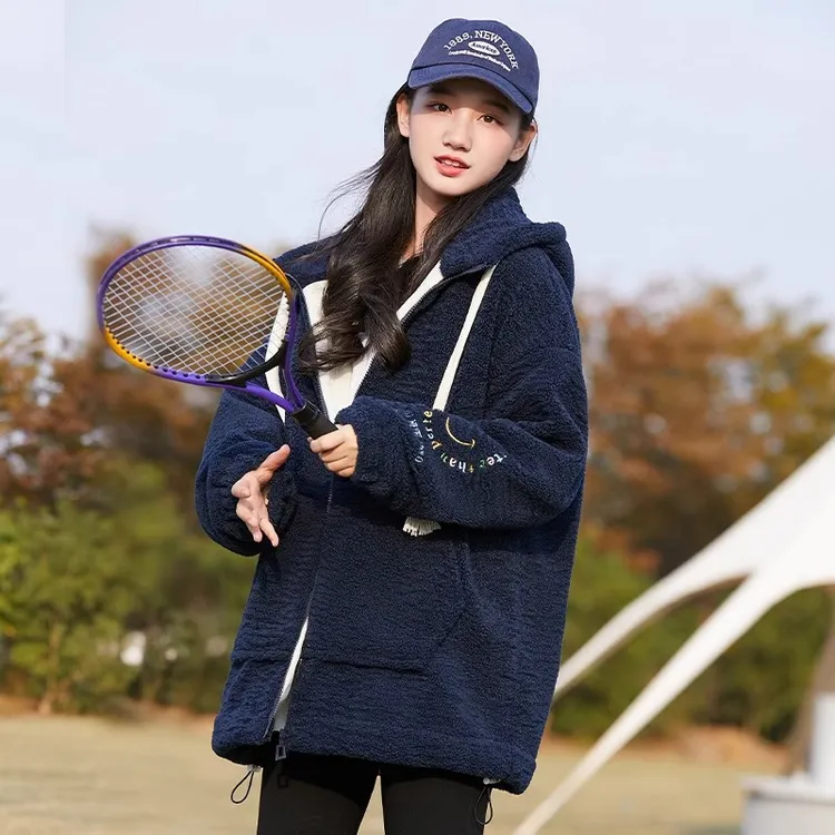 少女羊羔绒外套秋冬款2025新款初中生学院风冬季棉服加厚女孩冬装