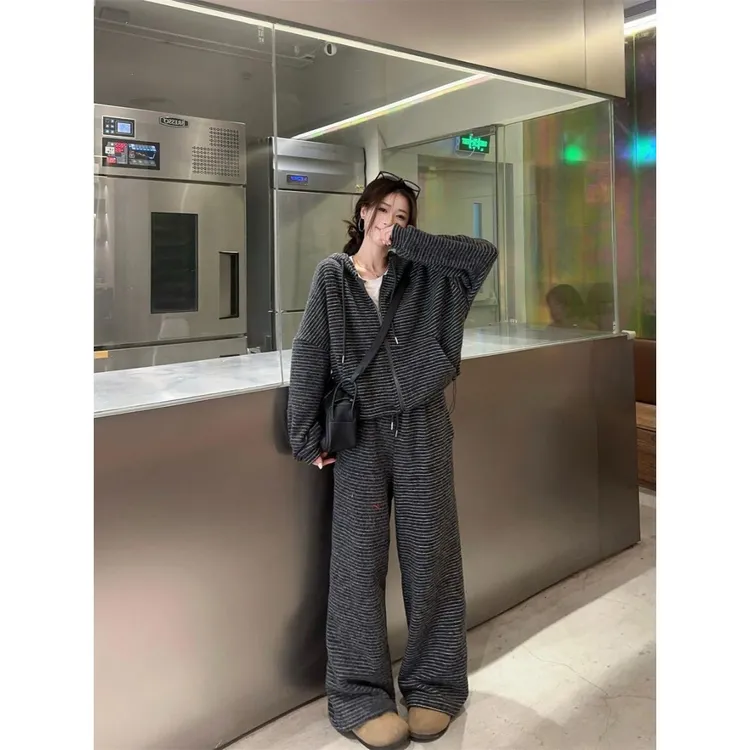 新款秋冬慵懒风套装宽松连帽条纹外套女秋冬直筒阔腿裤长裤两件套