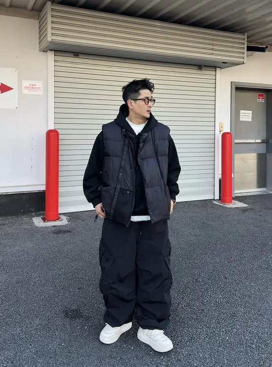 XDZZ二狗ss冬季情侣款90白鸭绒纯色经典加厚款口袋羽绒马甲77951