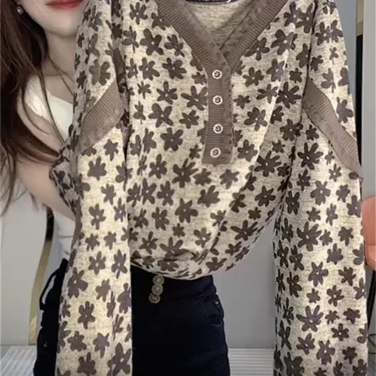 洋气百搭撞色提花减龄遮肉上衣女春秋拼接木耳边设计感长袖针织衫