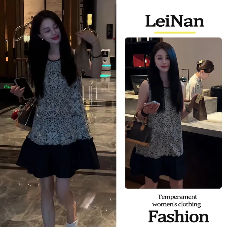 2025新款夏季气质复古新中式休闲时尚青花瓷印花无袖拼接连衣裙女