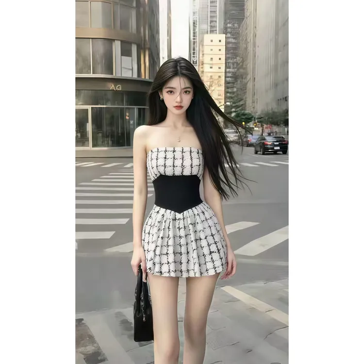 性感一字肩辣妹纯欲连衣裙小众设计感新款秋冬收腰显瘦温柔小清新