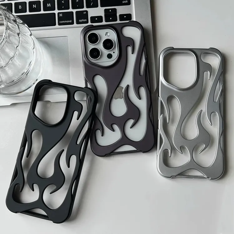 雅天立银灰色火焰镂空适用iPhone15/16手机壳苹果14promax散热13