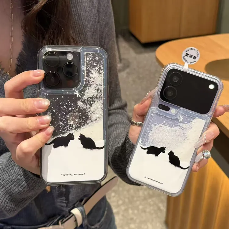 奥菲顿雪地小黑猫雪花流沙适用iPhone16手机壳小米17vivo华为oppo