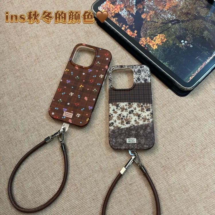 喒【磨砂防手汗】ins风复古花朵手绳适用苹果17/16手机壳