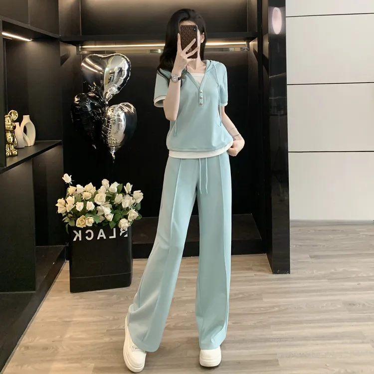 新款休闲运动套装女夏季2025洋气减龄假两件短袖T恤阔腿裤两件套