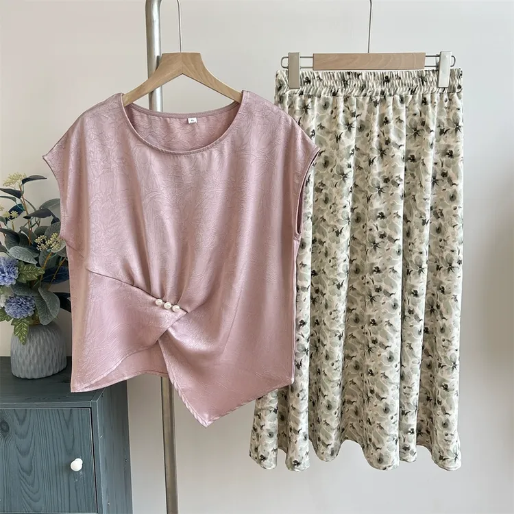 中年妈妈夏装短袖T恤上衣套装洋气中老年女装百搭气质裙子