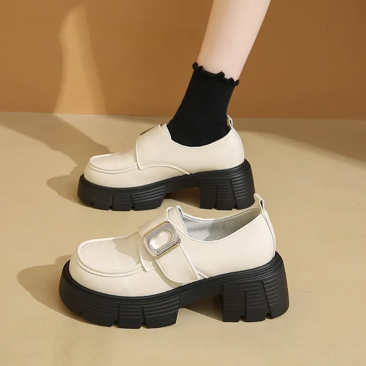 2025春版女鞋粗跟时尚复古搭扣小皮鞋乐福鞋单鞋百搭夏季法式厚底