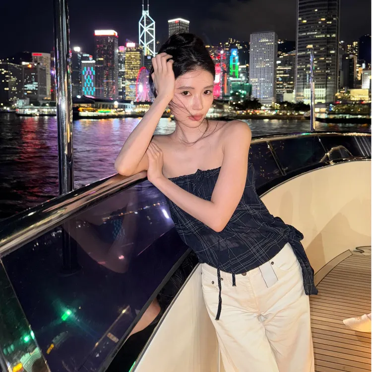 法式气质辣妹抹胸背心女夏季2025新款韩版设计感时尚显瘦短上衣潮