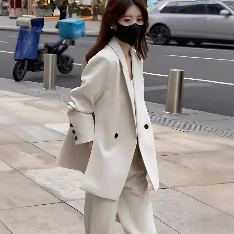 春秋新款大码女装白色西装套装胖mm显瘦休闲西服外套两件套200斤