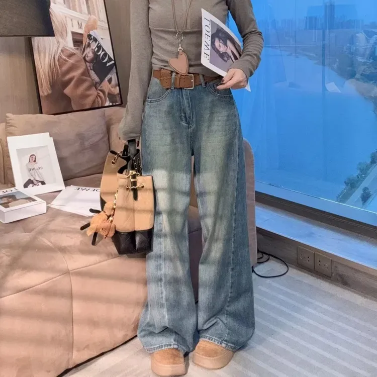 时尚百搭洋气直筒牛仔裤女2025年秋季新款潮流设计感显瘦阔腿裤