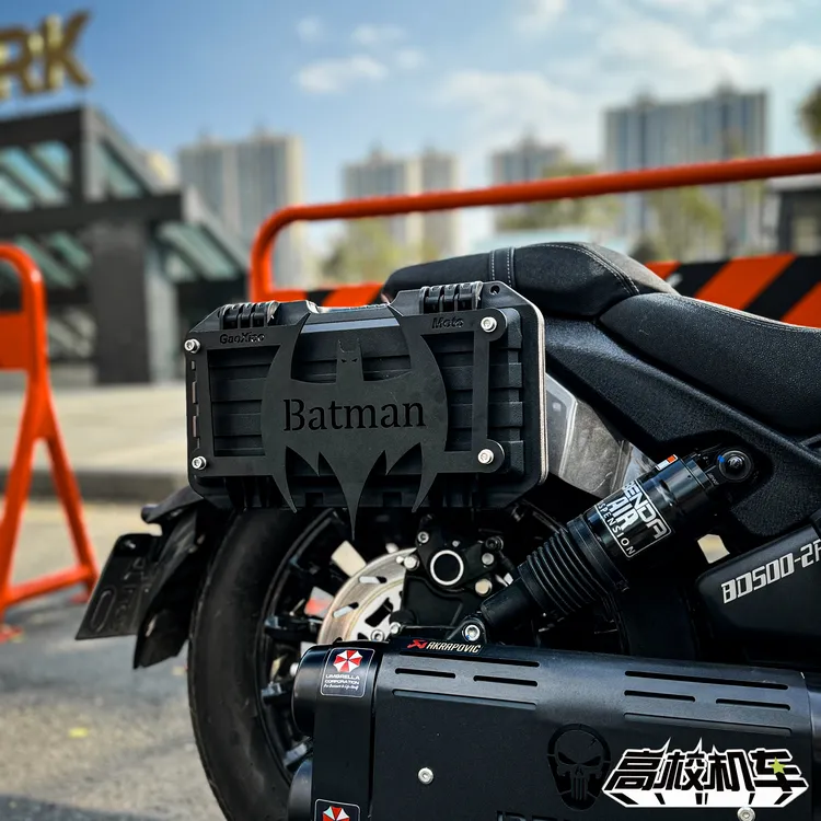 蝙蝠机车箱-高校原创-巡航复古机车边箱边包