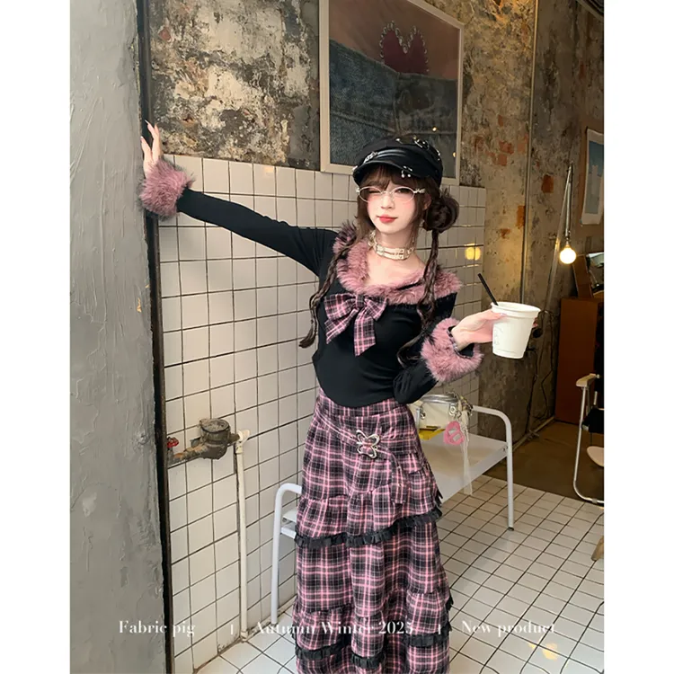 莓果丝绒  织物猪原创 暗黑风一字领上衣女冬格子不规则半身长裙