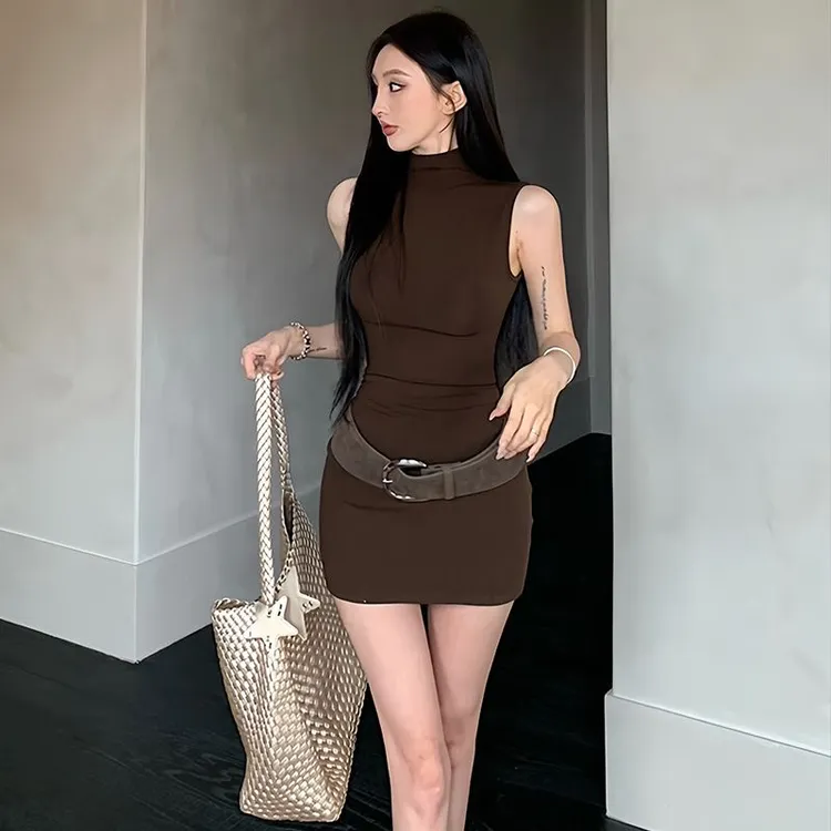性感辣妹穿搭裙子夏季法式气质修身小众设计感无袖背心修身连衣裙