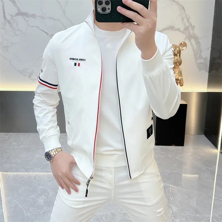 2025秋季新款潮牌时尚字母徽章刺绣修身帅气短款立领夹克外套男潮