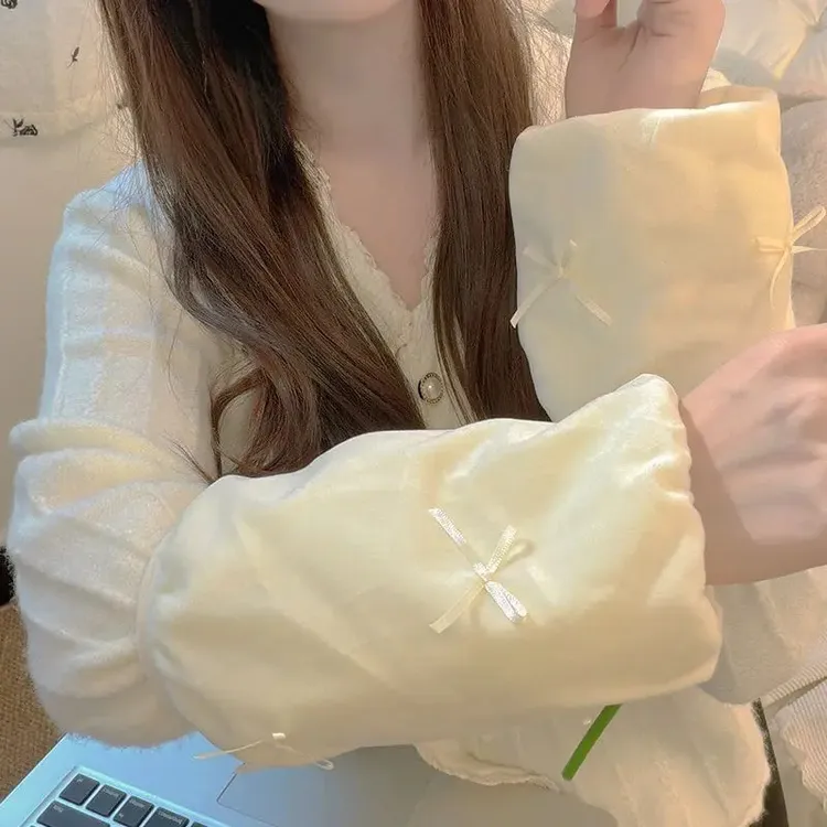 可爱蝴蝶结袖套女生百搭棉服护袖羽绒服套袖上班防污耐脏袖头ins