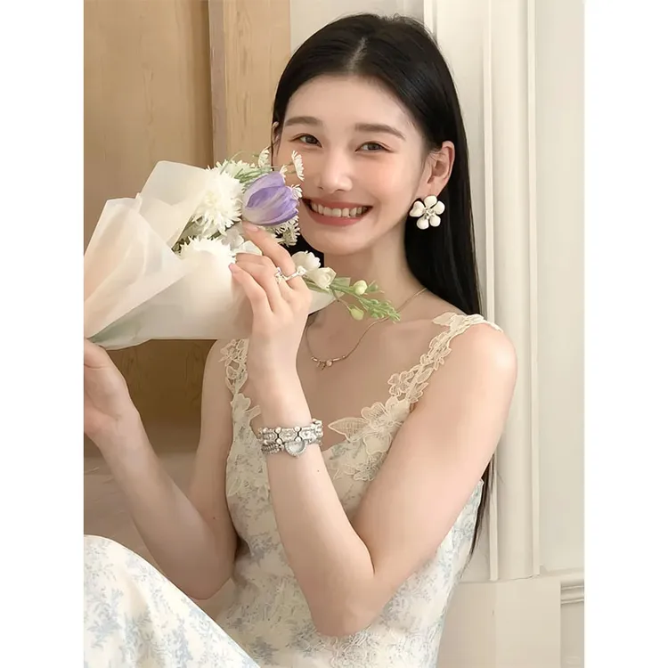 法式浪漫吊带连衣裙女质感高级吊带裙2025新款中长款气质印花裙子