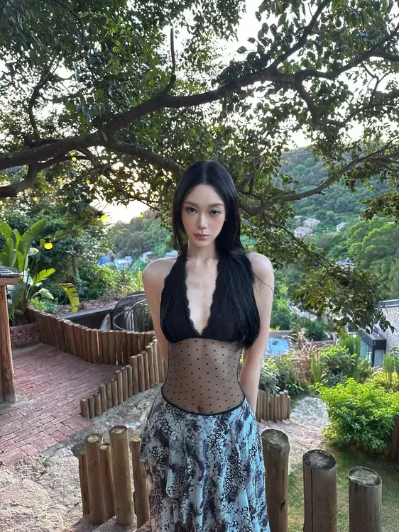 迷纹蛇纹蕾丝波点海边度假风高开叉连衣裙三层褶皱网纱挂脖长裙女