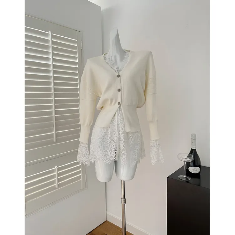 CHICYOU法式贵感针织开衫上衣+透视白蕾丝气质衬衫两件套