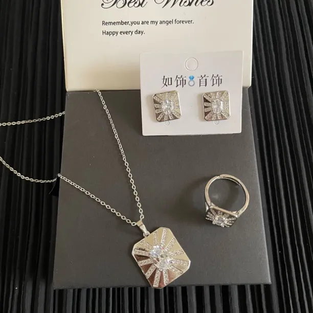 钛钢项链 如饰 新款方形三件套套装时尚百搭小众气质