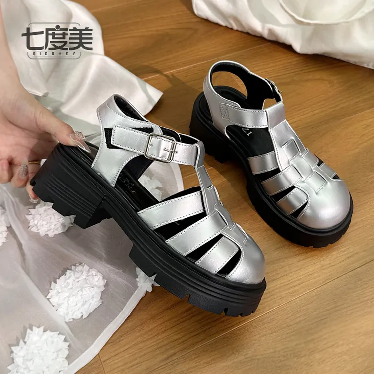 包头厚底罗马凉鞋女款夏季2025配裙子猪笼高级感银色法式粗跟增高