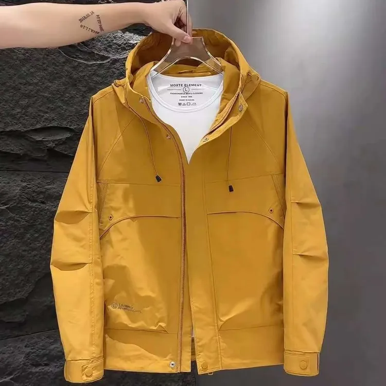 秋季新款户外运动连帽工装冲锋衣男宽松休闲时尚潮牌情侣夹克外套