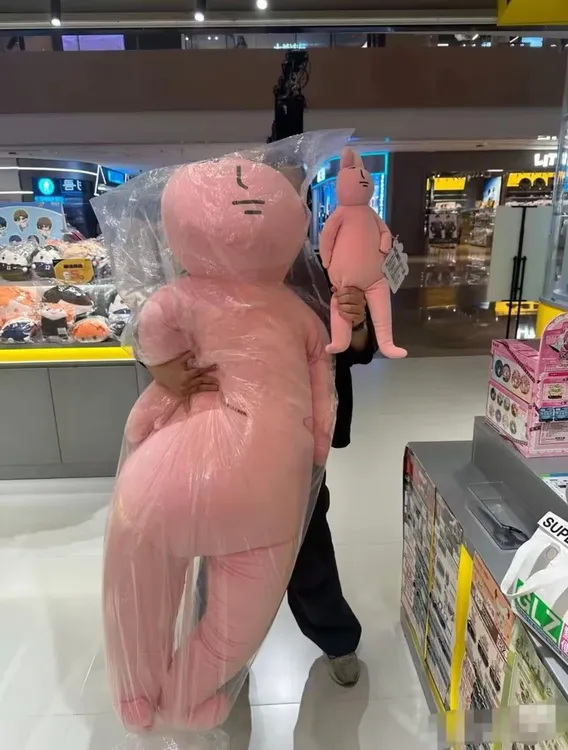 粉红兔子玩偶超大号抽象等身毛绒玩具可当抱枕送女生娃娃玩偶