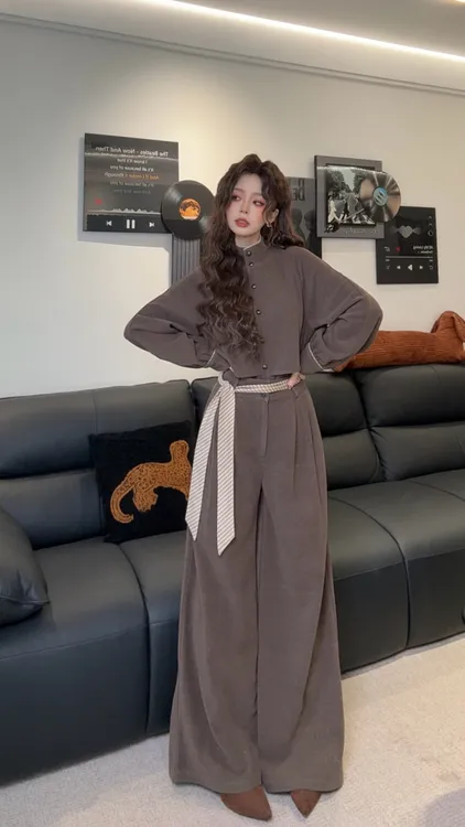 2025年秋冬季茶褐棕纯色时尚百搭洋气女神显瘦套装 MDL017