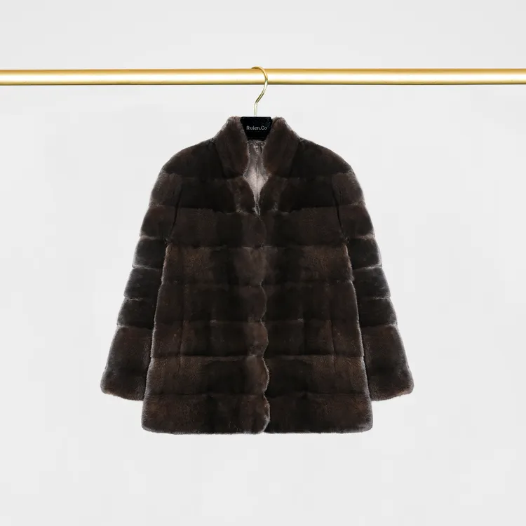 我是摩羯黑标 威尼斯夫人 丹麦进口马赫根尼母貂紫标短二冬皮草