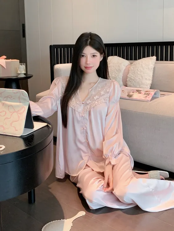 2025秋季新款女士潮时尚睡衣甜美套装蕾丝长袖简约高级家居服套装