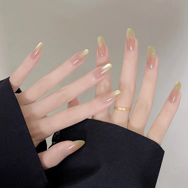 逐梦精灵 纯手工穿戴甲猫眼显白2025年新款日常通勤显白贵气美甲