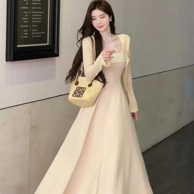 【两件套】2025新款早春法式高级感气质收腰吊带初恋长裙D0793