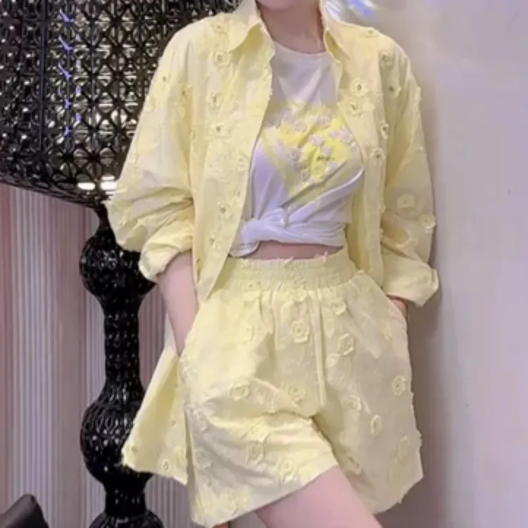 米欧定制减龄甜美立体花朵衬衫短裤套装2025夏季女装新款时尚套装