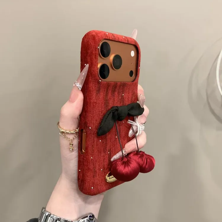 立体樱桃绒布适用iPhone17promax手机壳16pro网红15/14防摔13全包