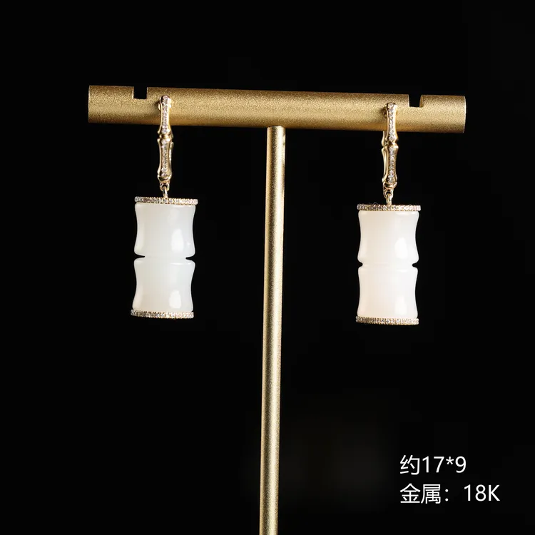本真 | “明境”“编号701”严选精品和田玉顶俄高白白玉竹节耳饰