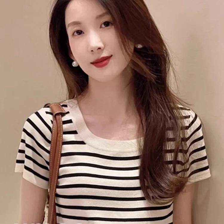 U领短袖针织衫圆领打底衫显瘦短款休闲百搭条纹