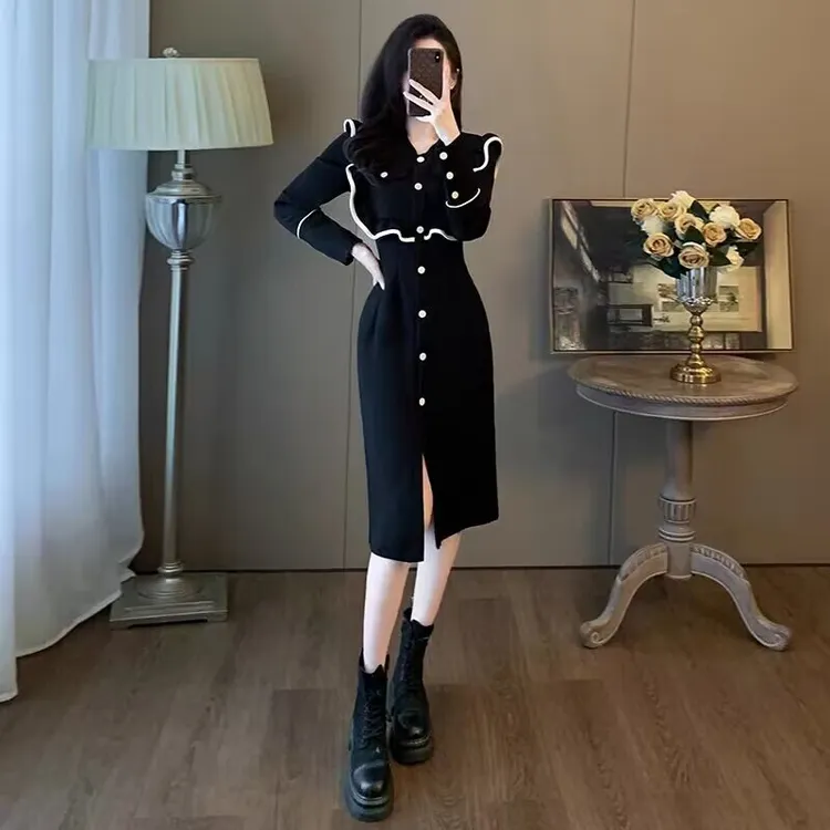 春秋新款法式赫本风黑色连衣裙显瘦荷叶边中长款休闲卫衣裙子