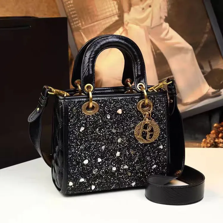 香港超火雨花石戴妃包包2025新款女包时尚百搭菱格单肩斜挎手提包