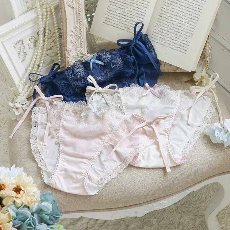 Risa Magli优丽娜娜刺绣系带内裤牛奶丝透气甜美三角裤白474