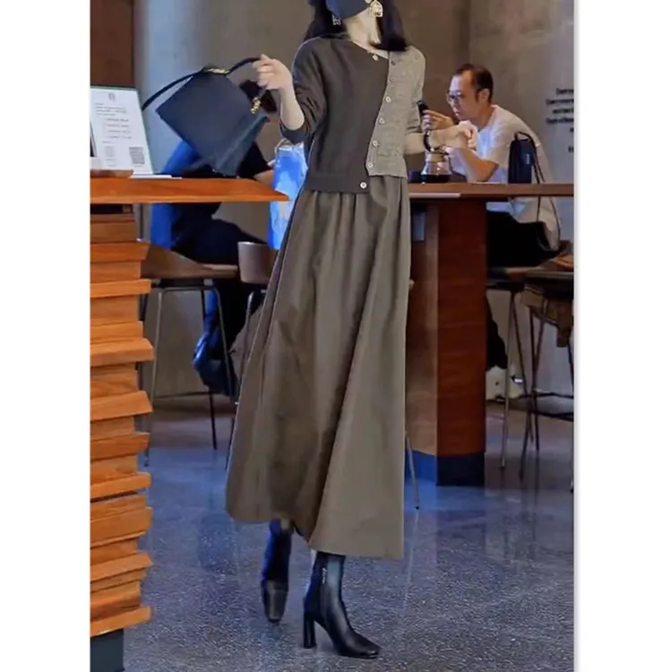 【大爱美依缘】新款时尚气质减龄针织拼接假两件中长款连衣裙女装