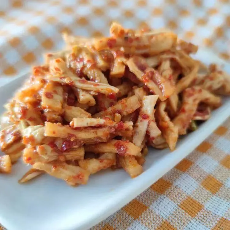 霉豆腐腌制萝卜条豆腐乳汁香辣脆爽霉豆腐水萝卜干江西特产